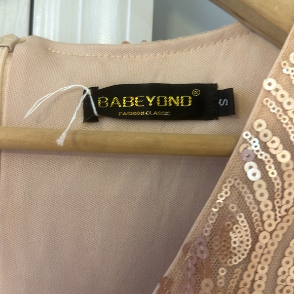 BABEYOND Women's Flapper 1920s VNeck Beaded Fringed. - Picture 5 of 13